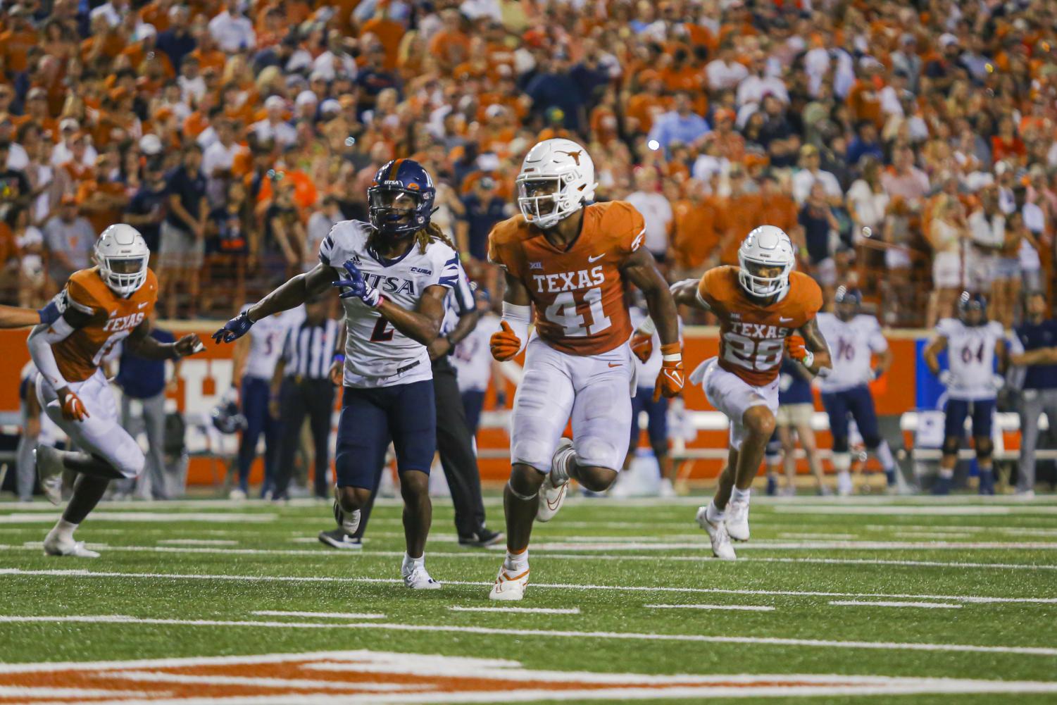 Texas Gets Revenge On Kansas Defense Stout In 55 14 Rout On Road The