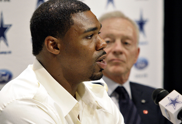 <p>With owner Jerry Jones looking on, the Cowboys first-round pick Tyron Smith answers questions from the media.</p>