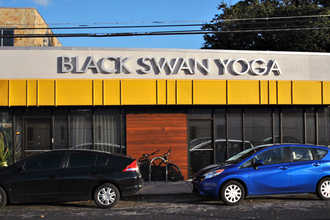 2014-12-01_Black_Swan_Yoga_Michael