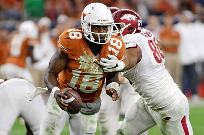 2014-12-29_Texas_v_Arkansas_Texas_Bowl_Amy