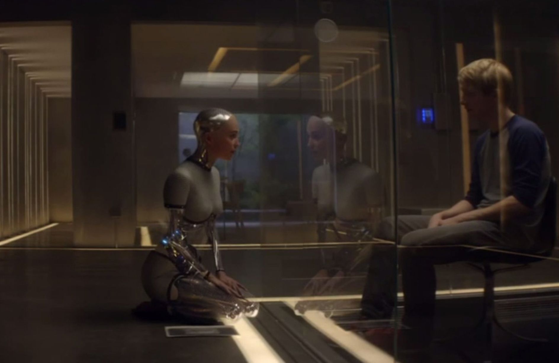 SXSW Review: “Ex-Machina” is a brilliant thriller that blends sci-fi and  terror – The Daily Texan