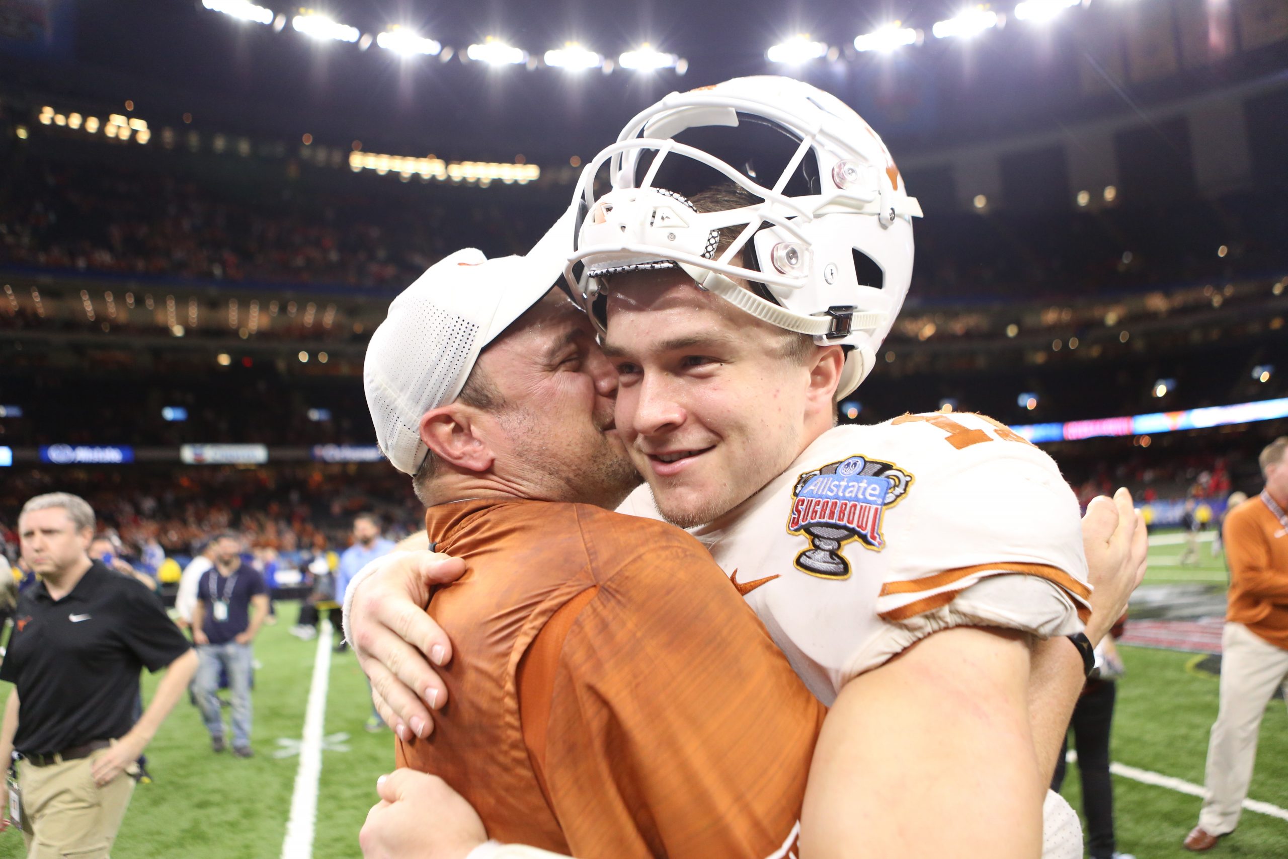 Before Sugar Bowl, Texas QB Sam Ehlinger wore Drew Brees' HS jersey