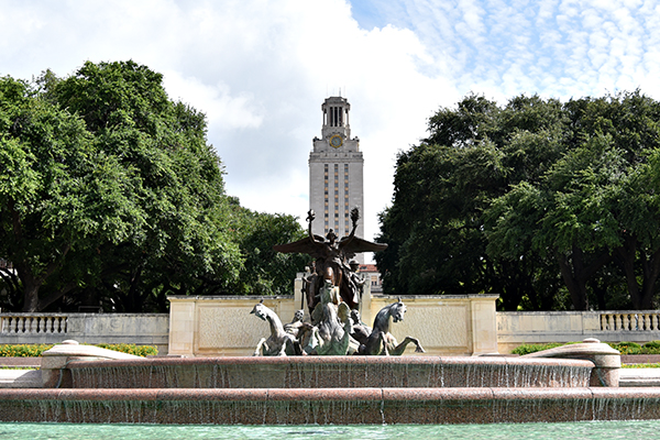 admissions_2016-07-10_Tower_Fountain_Stock_Zoe