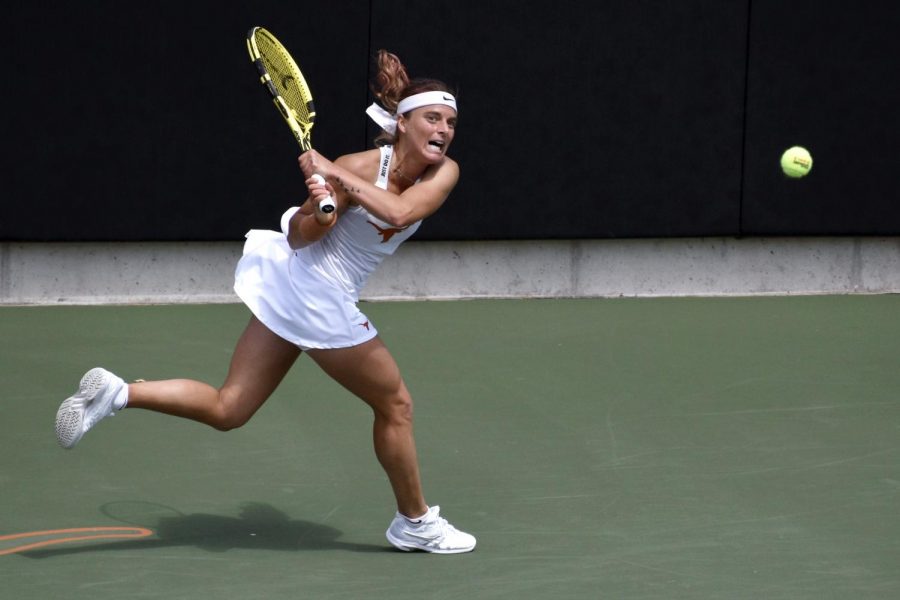 Texas women’s tennis: More than just teammates