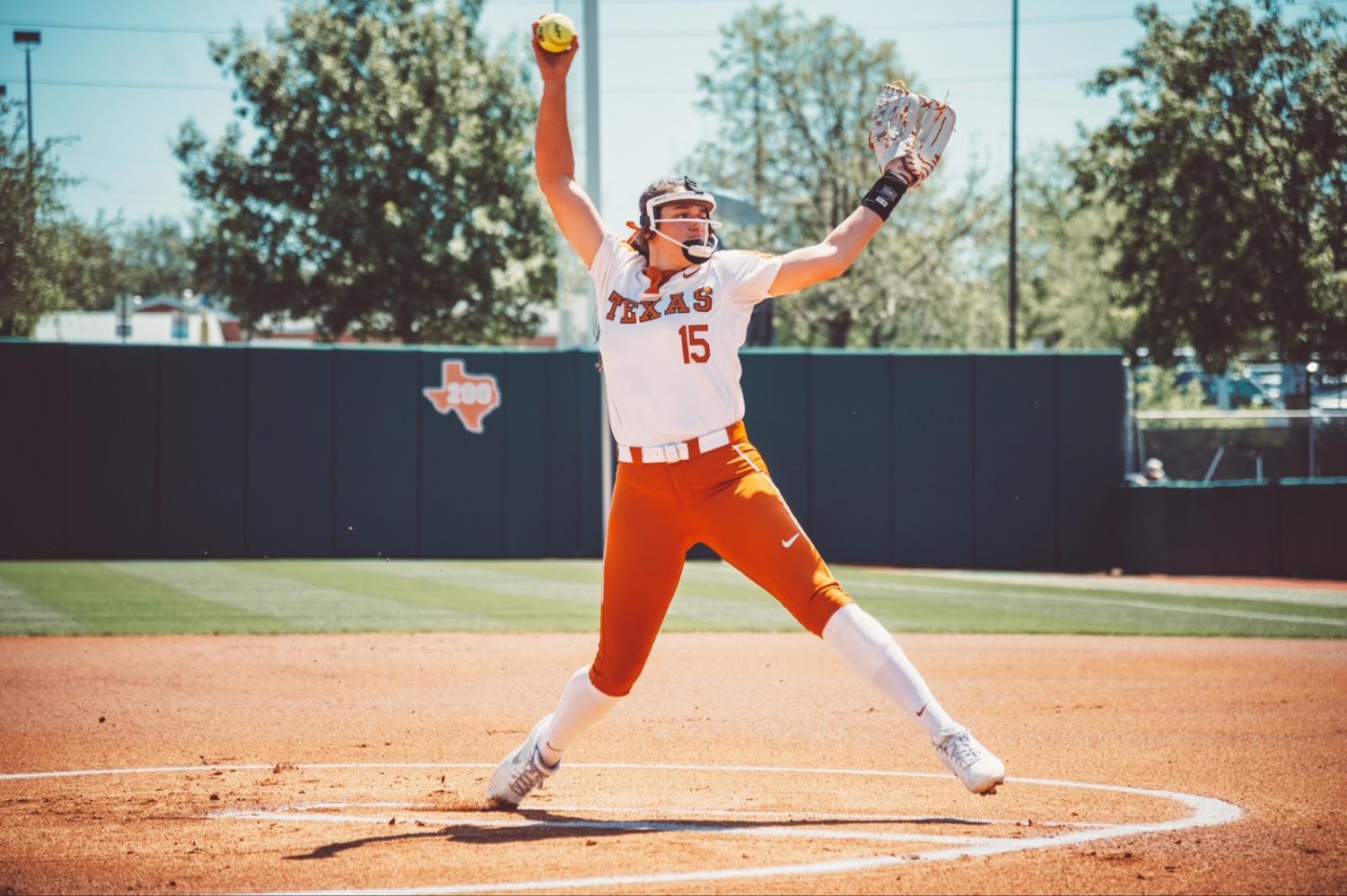 Texas Longhorns softball: Walk-off win clinches series vs. Kansas