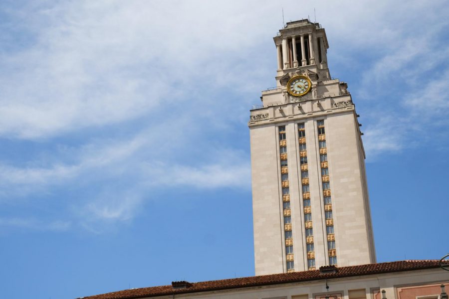 UT-Austin+professors+can+teach+at+reduced+capacity+for+first+several+weeks%2C+provost+says