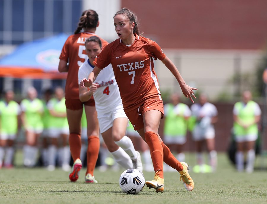 Longhorn soccer draws in tough fought game against No. 10 TCU, 1-1