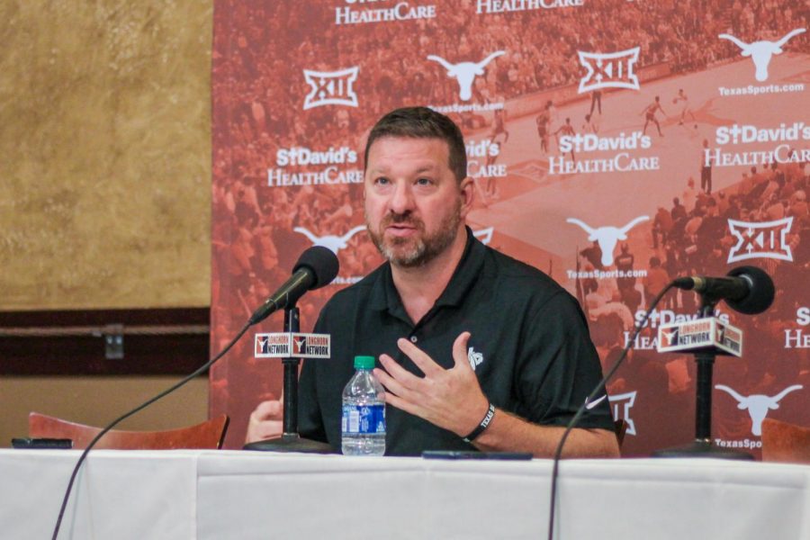 Beard tries to make Texas basketball “personal” for students and fans