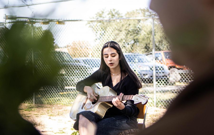 Student musicians pursue passion, embrace Austin music scene at UT