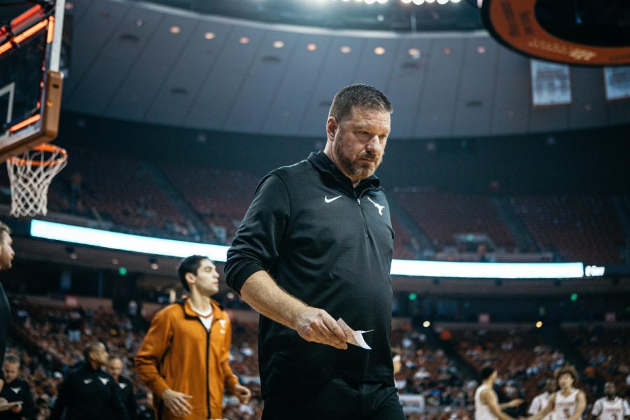 Texas+basketball+struggles+after+weak+non-conference+schedule