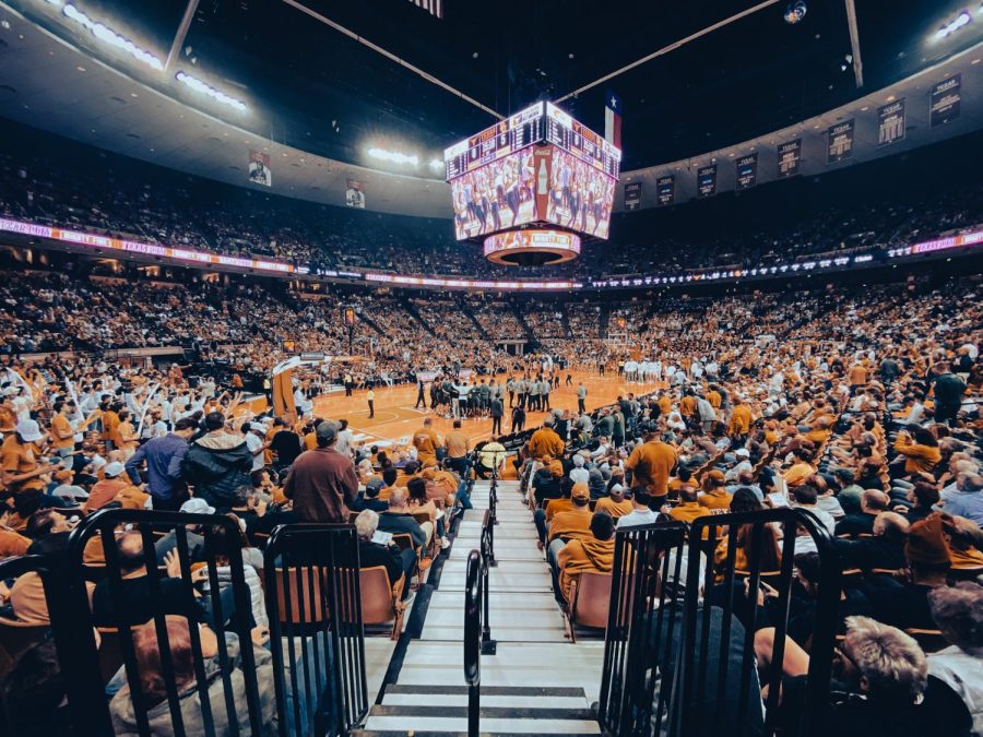 Texas+fans+await+the+start+of+the+final+mens+basketball+game+at+the+Frank+Erwin+Center.