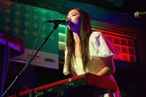SXSW Live Shot: Sarah Kinsley enthralls with musical prowess in multifaceted set
