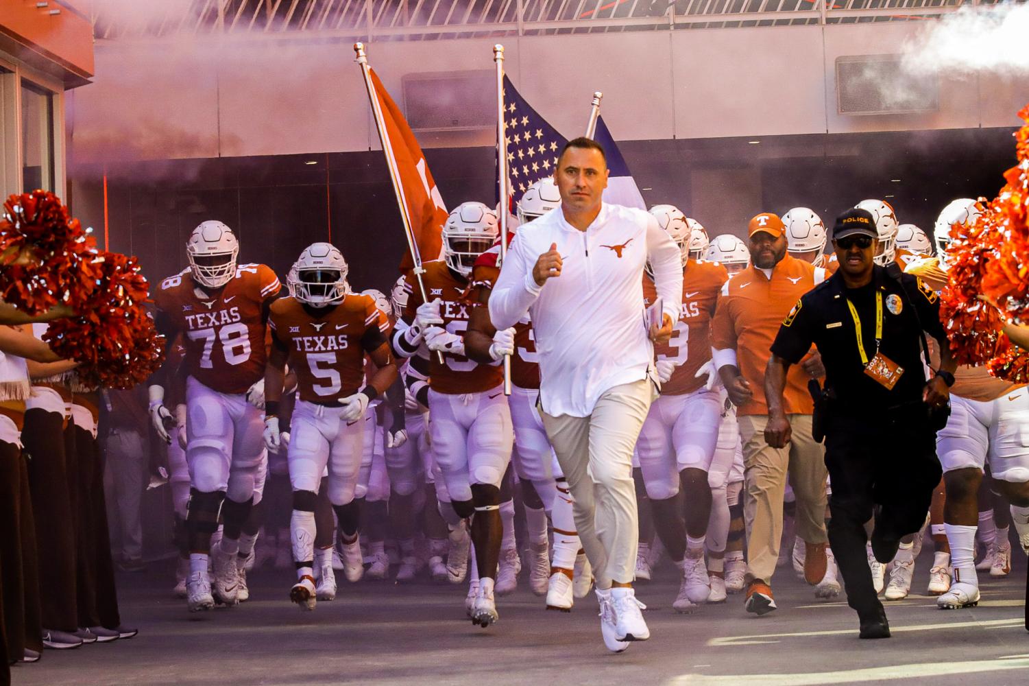 Texas football: Longhorns add impressive recruiting class for 2022