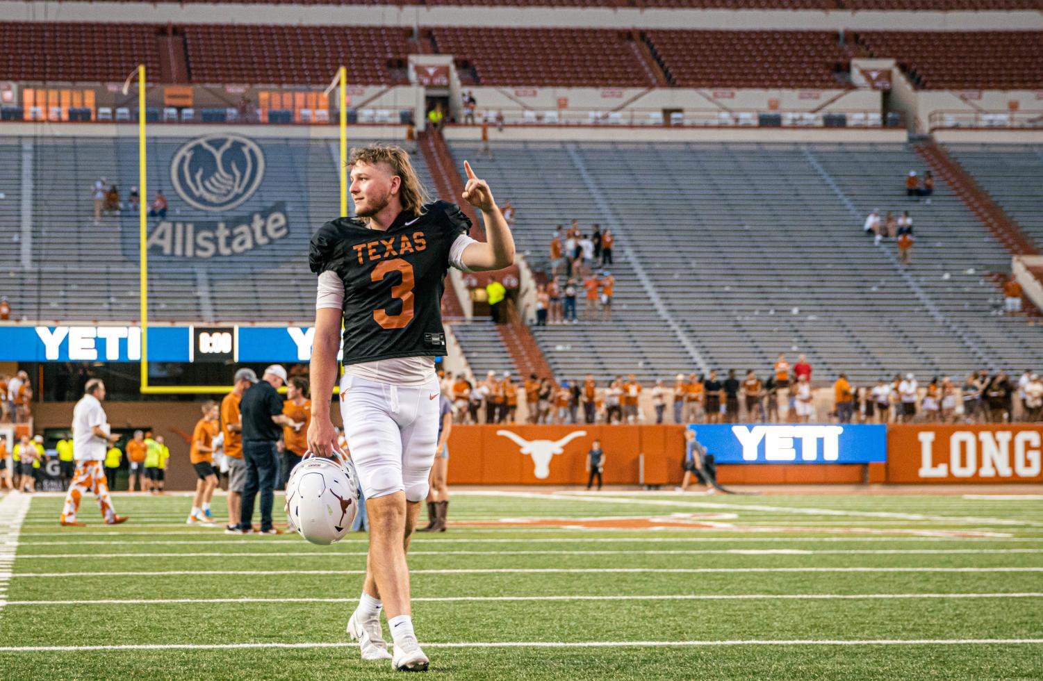 What jersey number Texas QB Quinn Ewers, others will wear this season