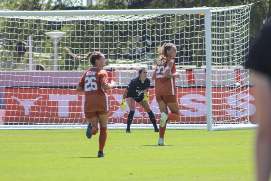 No. 20 Texas soccer draws with Central Florida to end non-conference schedule with best start since 2018