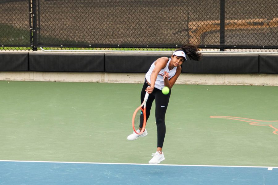Women’s tennis dominate singles draw at ITA Texas Regionals