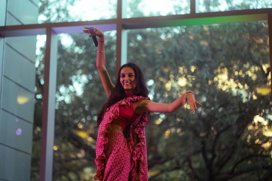 Explore South Asia provides engaging cultural event for students at UT