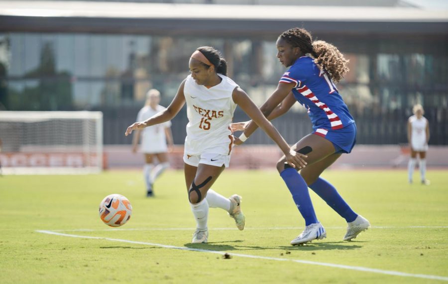 Sophomore Trinity Byars plays offensively against Kansas on Oct. 9, 2022. Kansas lost to Texas 2-0.