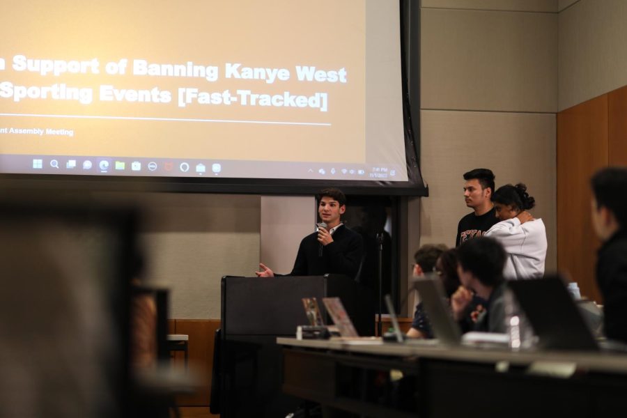 Alexander Feinstein, along with Jerold Holmon and Surekha Balakrishnan, introduced legislation at the Student Government meeting on Nov. 1, 2022. The legislation calls for the university to ban Kanye West music at UT sporting events.