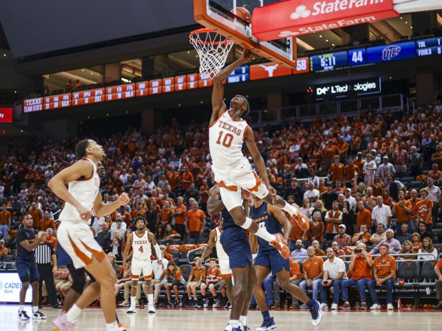 5 takeaways from No. 4 Texas’ 91-54 win over UTRGV in annual Gregory Gym game