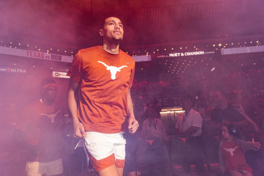 Texas+takes+Big+12+Tournament+crown+with+20-point+victory+over+Kansas