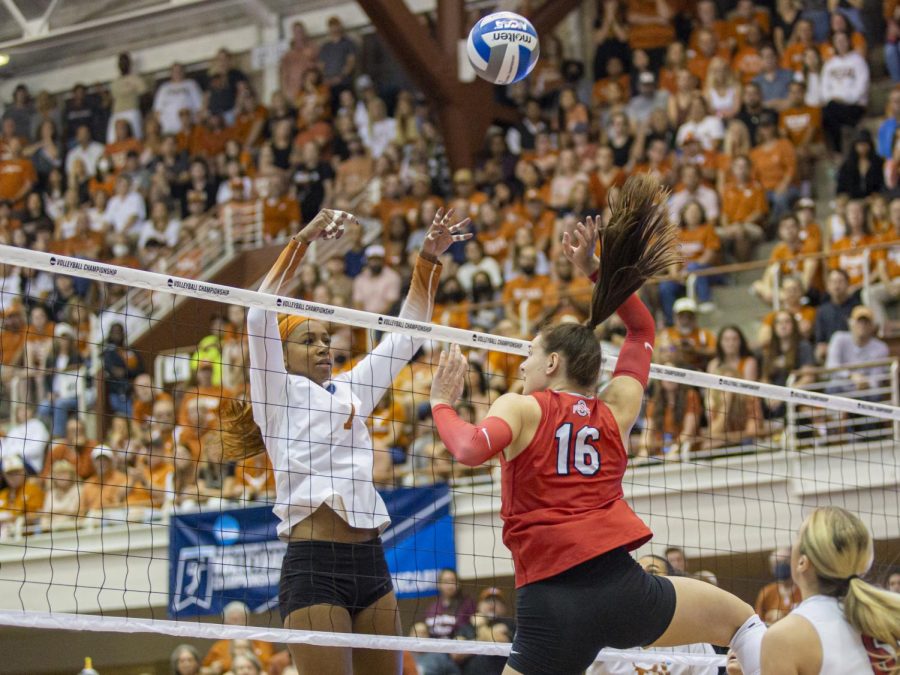 No. 1 volleyball advances to Final Four after 4 set battle against Ohio State in final home game