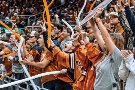 El equipo de baloncesto de Sudán del Sur obtiene la primera victoria olímpica liderada por un ex alumno de Texas