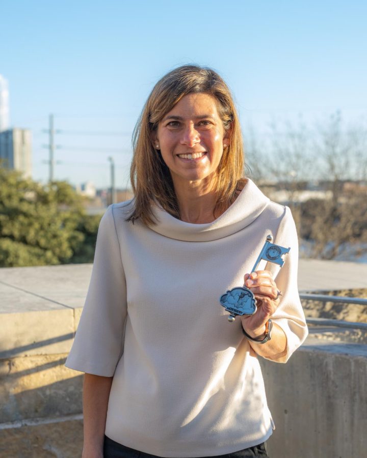 UT pandemic scientist awarded with key to the city of Austin