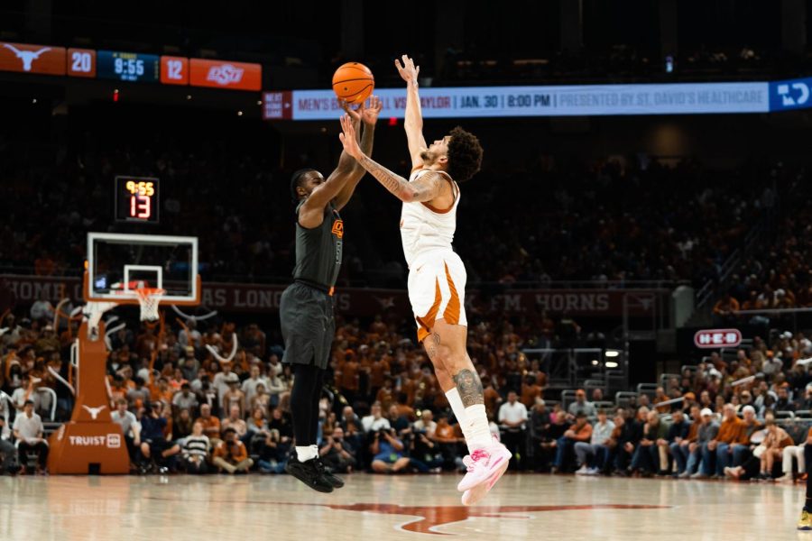 Cunningham’s career high, Carr’s 21 points lead Texas to win over Oklahoma State, 89-75