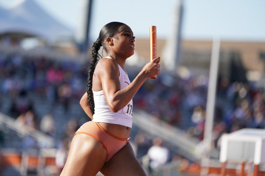 Texas+track+and+field+keeps+rolling+at+MLK+Invitational