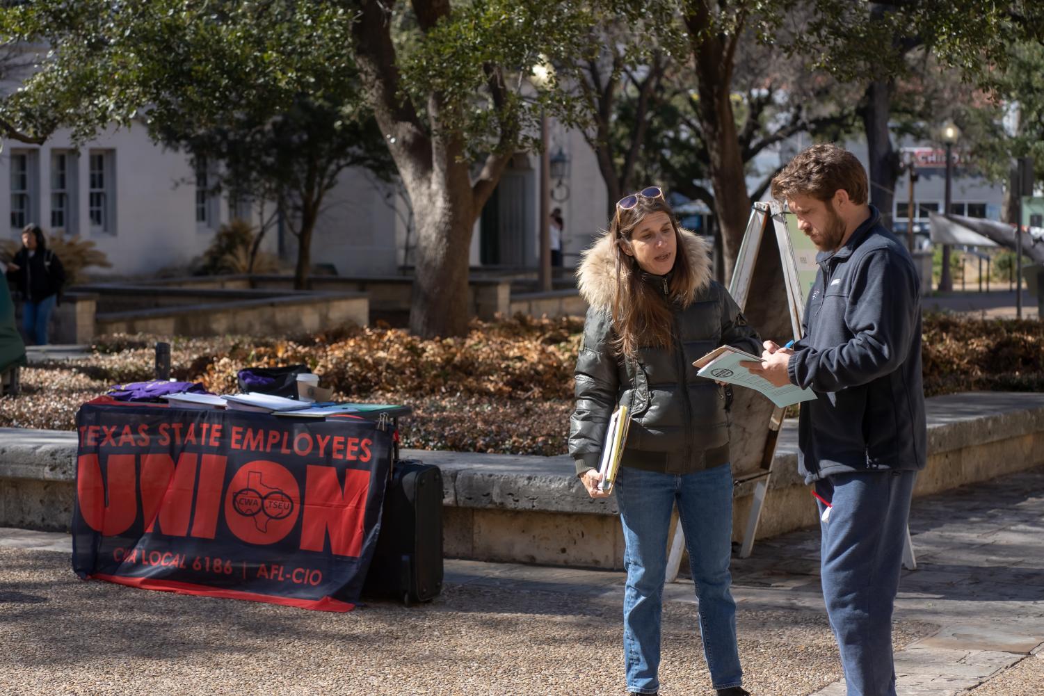 Texas State Employees Union garner support for university staff pay