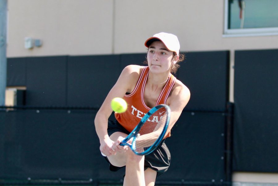 No. 1 Texas takes control of ITA Kick-Off weekend matches, headed to indoor national championships