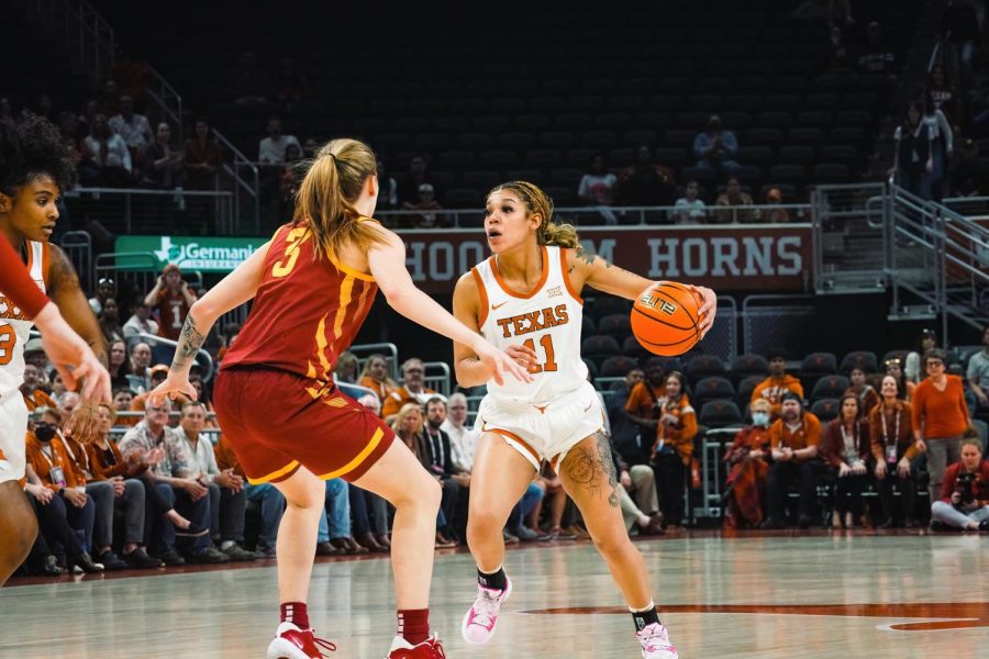 No.+17+Texas+can%E2%80%99t+shake+on-the-road+nerves%2C+takes+66-61+loss+to+Iowa+State