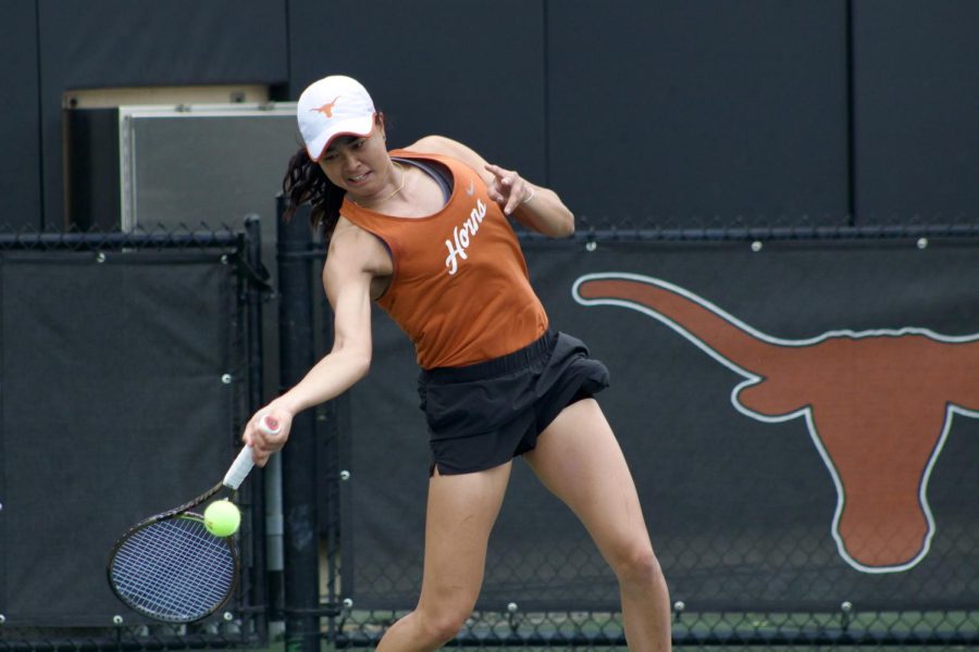 No. 8 Texas women’s tennis faces first loss at home this year against No. 22 Stanford