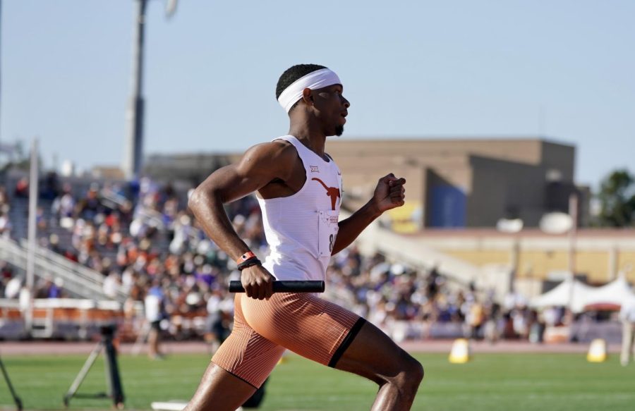 Alfred’s record breaking performance leads Longhorns at New Mexico Collegiate Classic