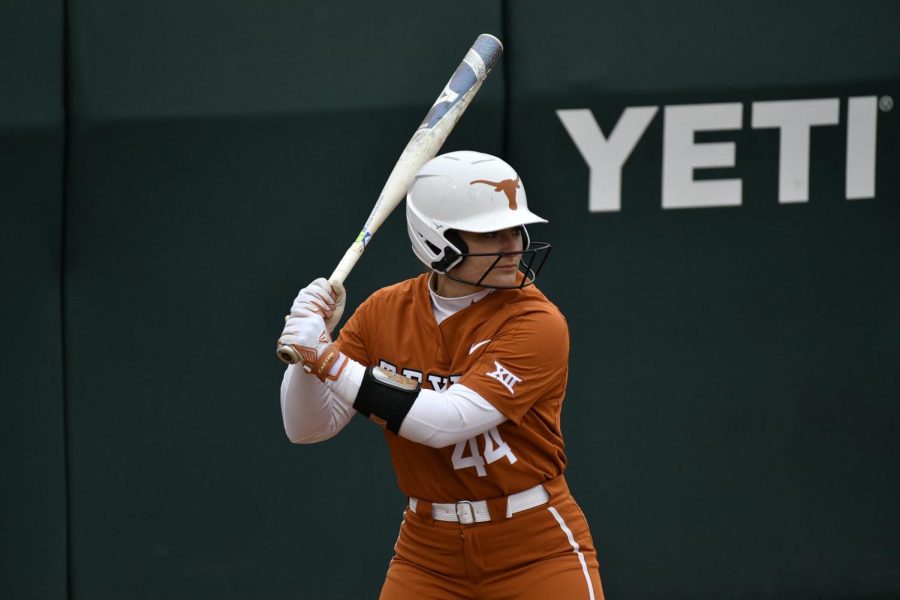 No.+8+Texas+softball+falls+short+to+No.+4+Tennessee%2C+loses+first+game+of+Knoxville+Super+Regional