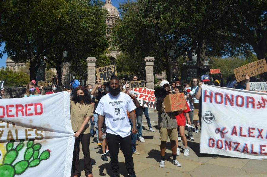 ‘This is what community looks like’: Student organization holds protest for victims of Austin Police Department at the Capitol
