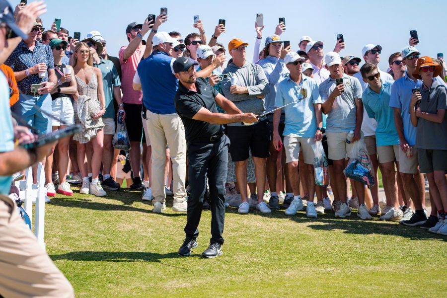 Australian professional golfer Jason Day chips his golf ball at Dell Match Play on March 25, 2023.