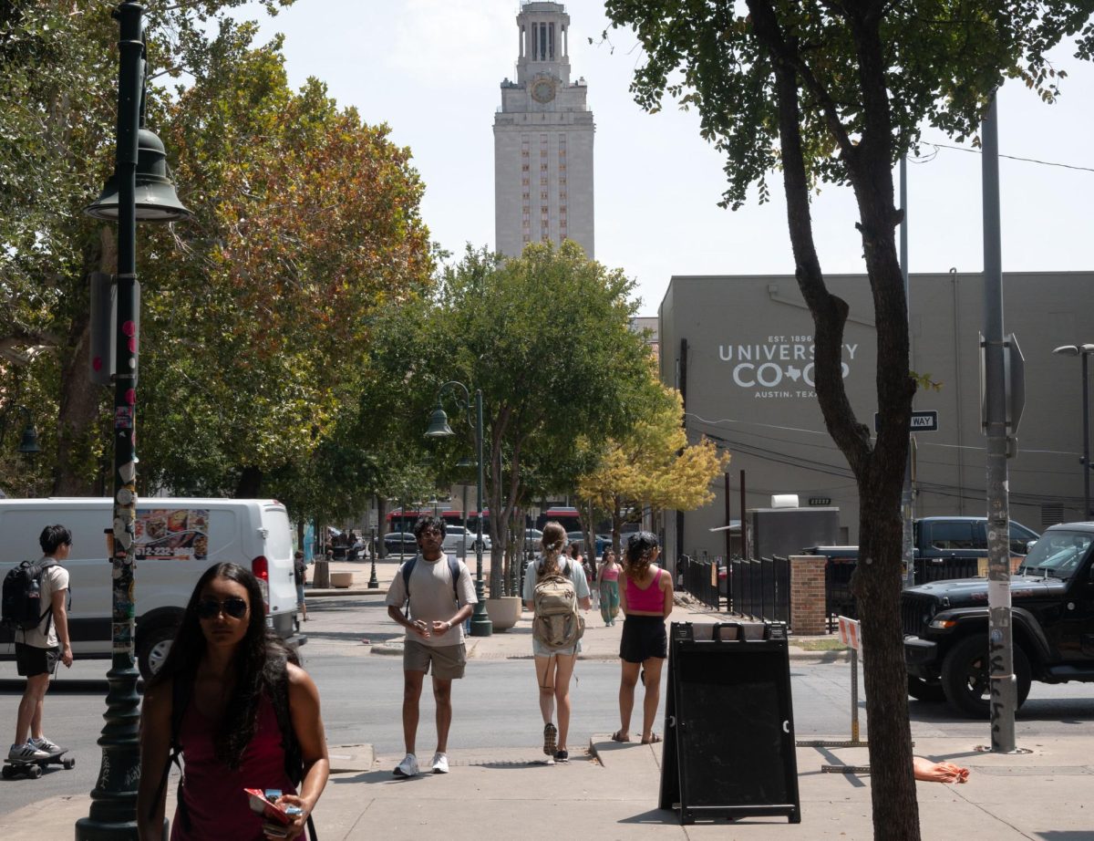 UT+students+walk+down+25th+st.+on+the+first+day+of+class%2C+Aug.+21%2C+2023.
