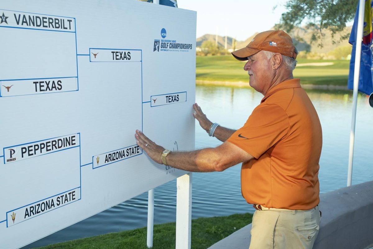 Failing makes greatness: How setbacks made Texas men’s golf coach John Fields great