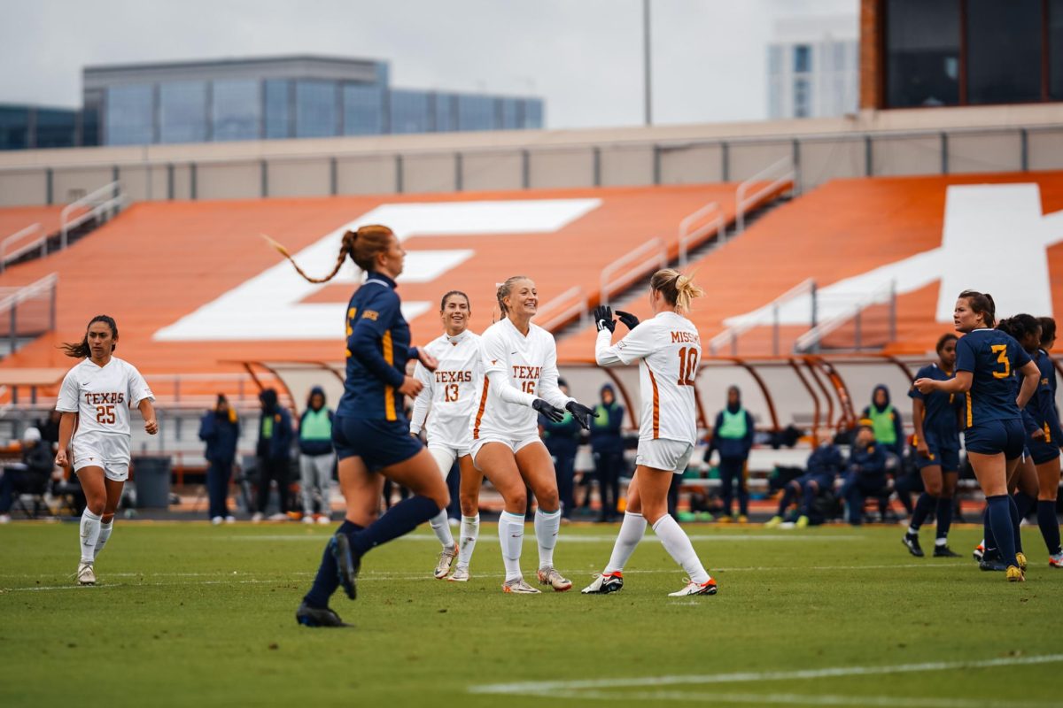 Byars, Missimo goals send Texas soccer to Big 12 semifinals with win over West Virginia