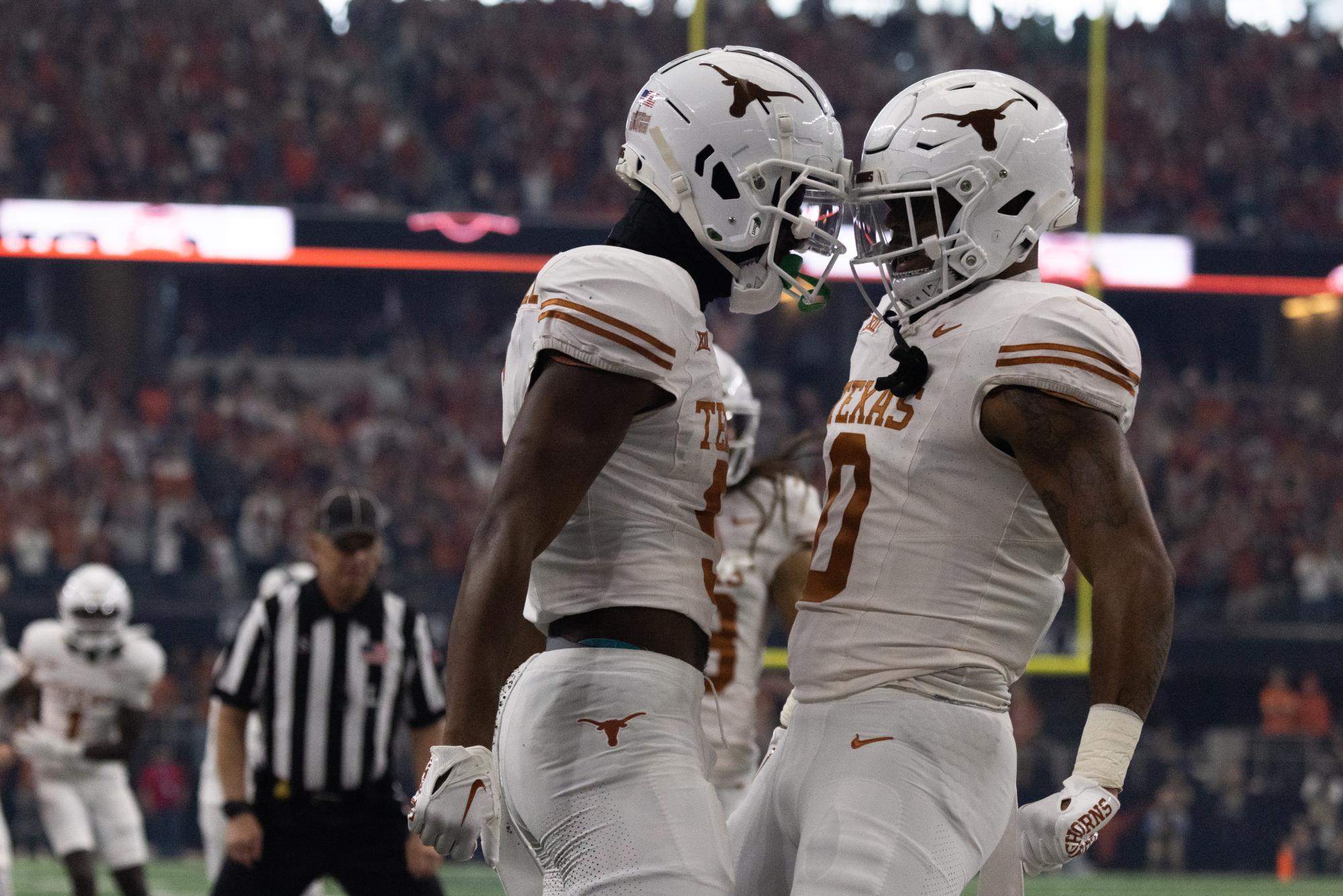 Texas remains at No. 7 in the third College Football Playoff