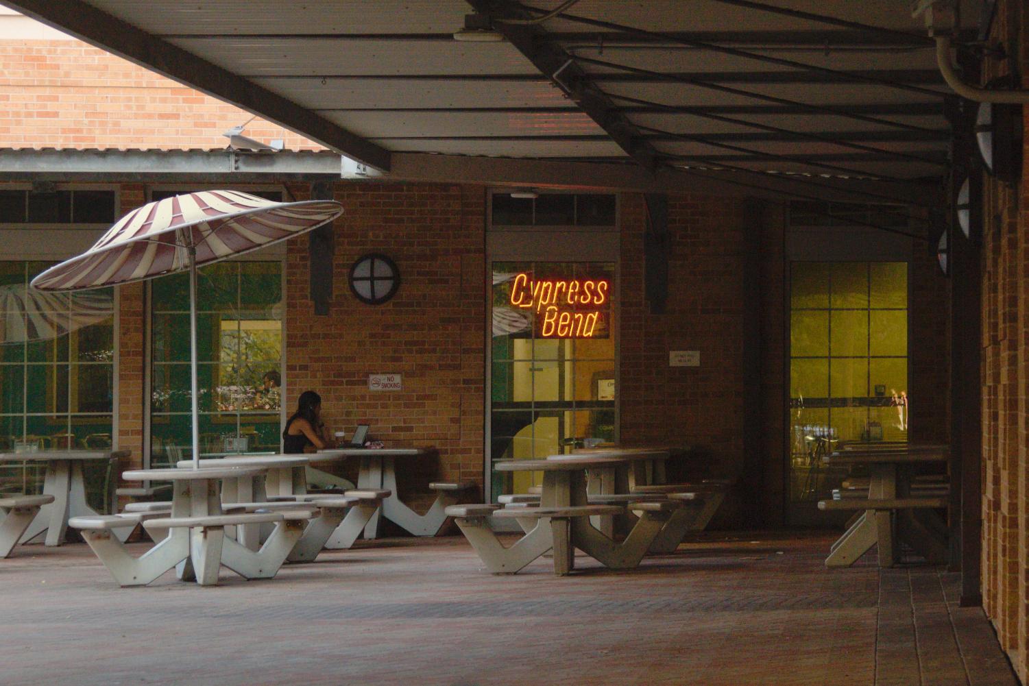 小菲尔德阳台咖啡馆和赛普拉斯弯咖啡馆将延长营业时间