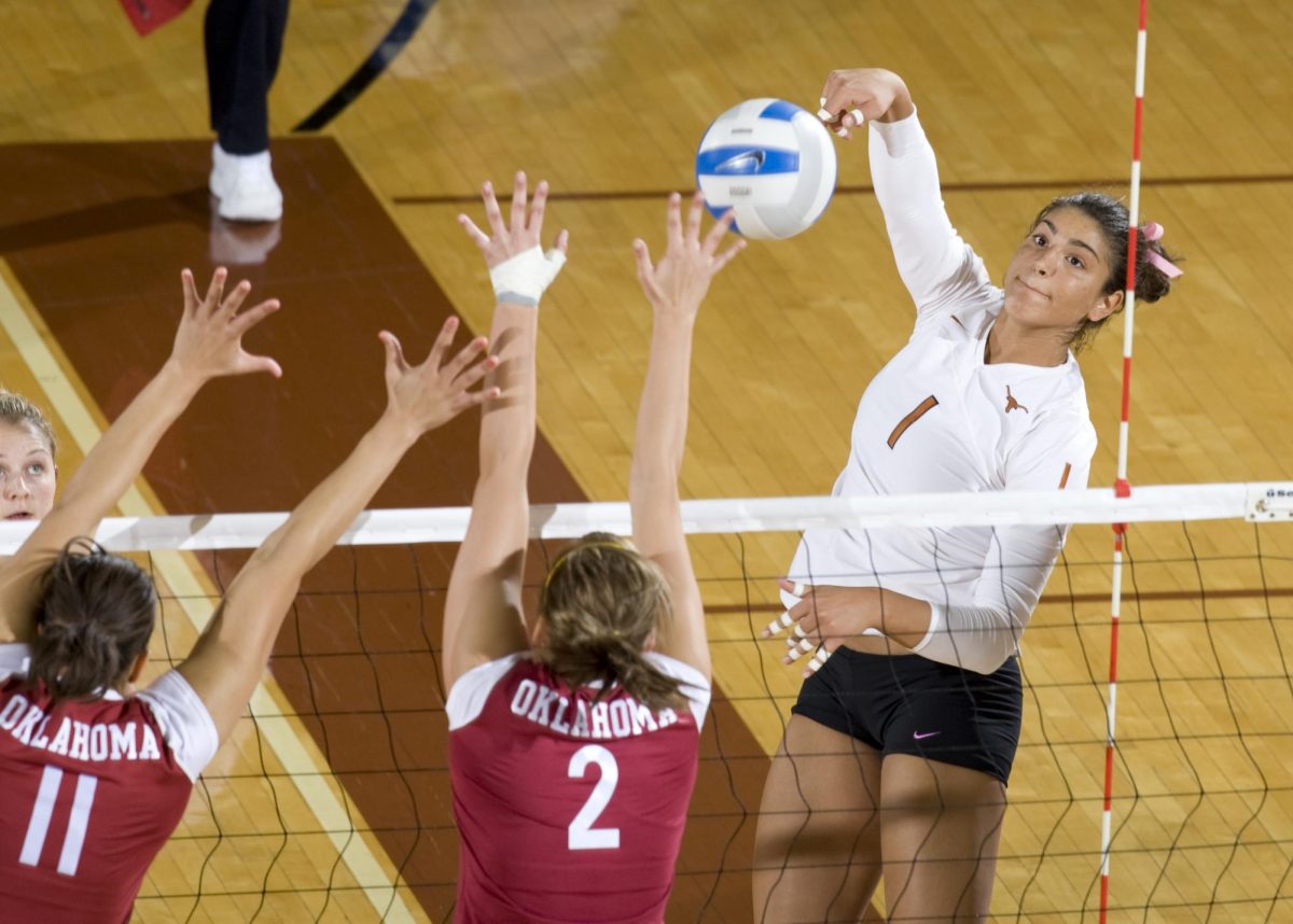 Helping players on, off the court: Texas volleyball hires Texas Athletics Hall of Honor member Juliann Faucette