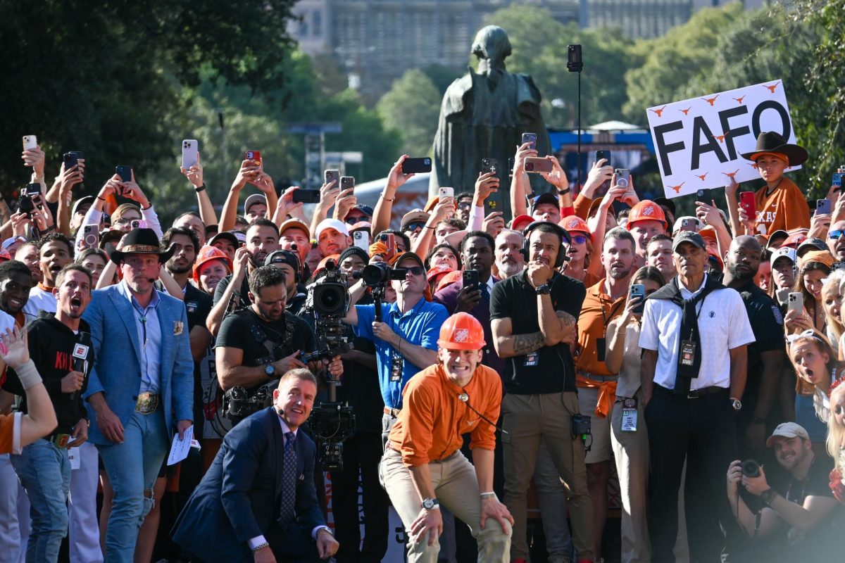 Reactions to Kicking Contest Participant Max Gomez-Wright missing his second field goal attempt on Oct. 19, 2024.
