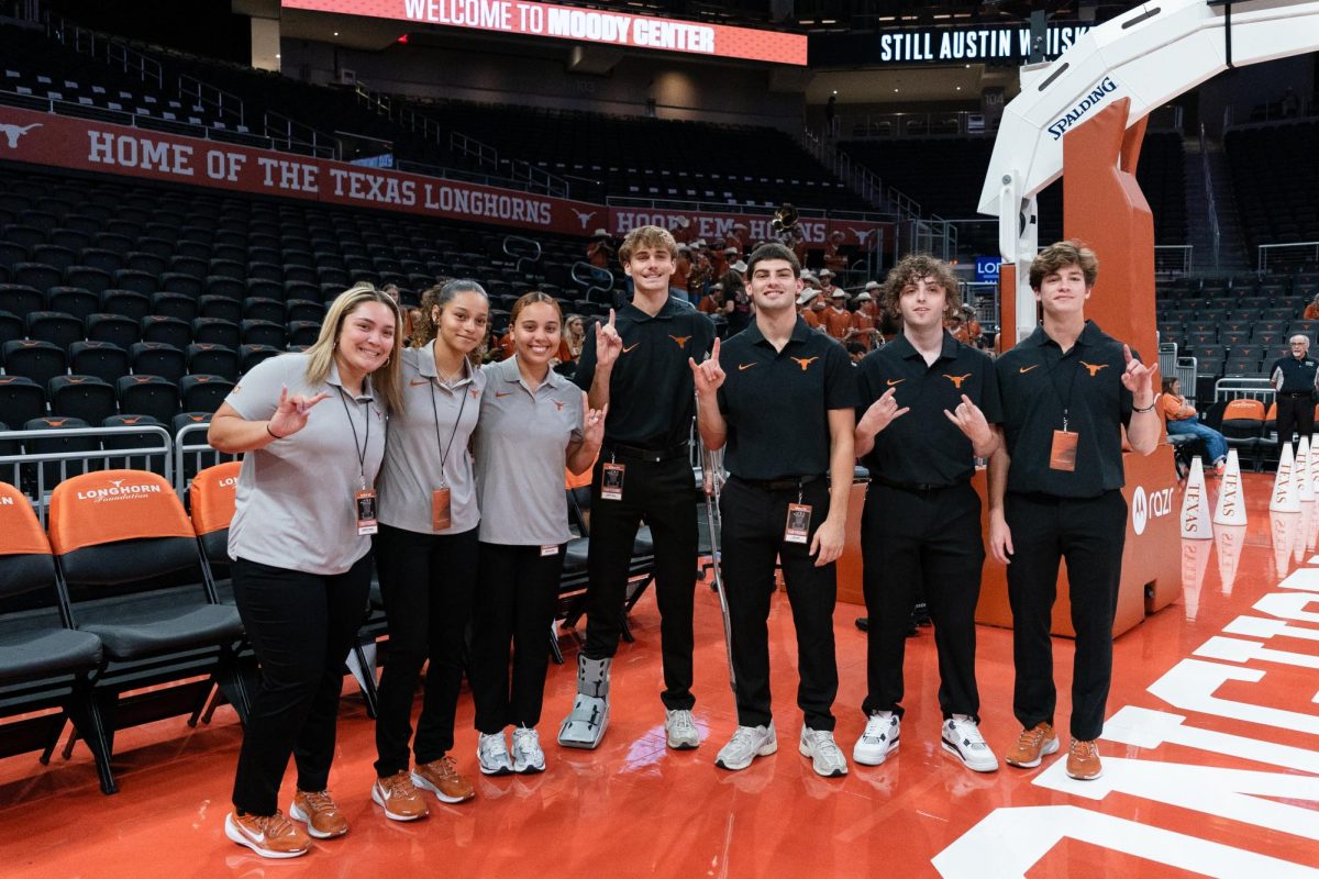 Behind the scenes: How student managers drive UT women's basketball success