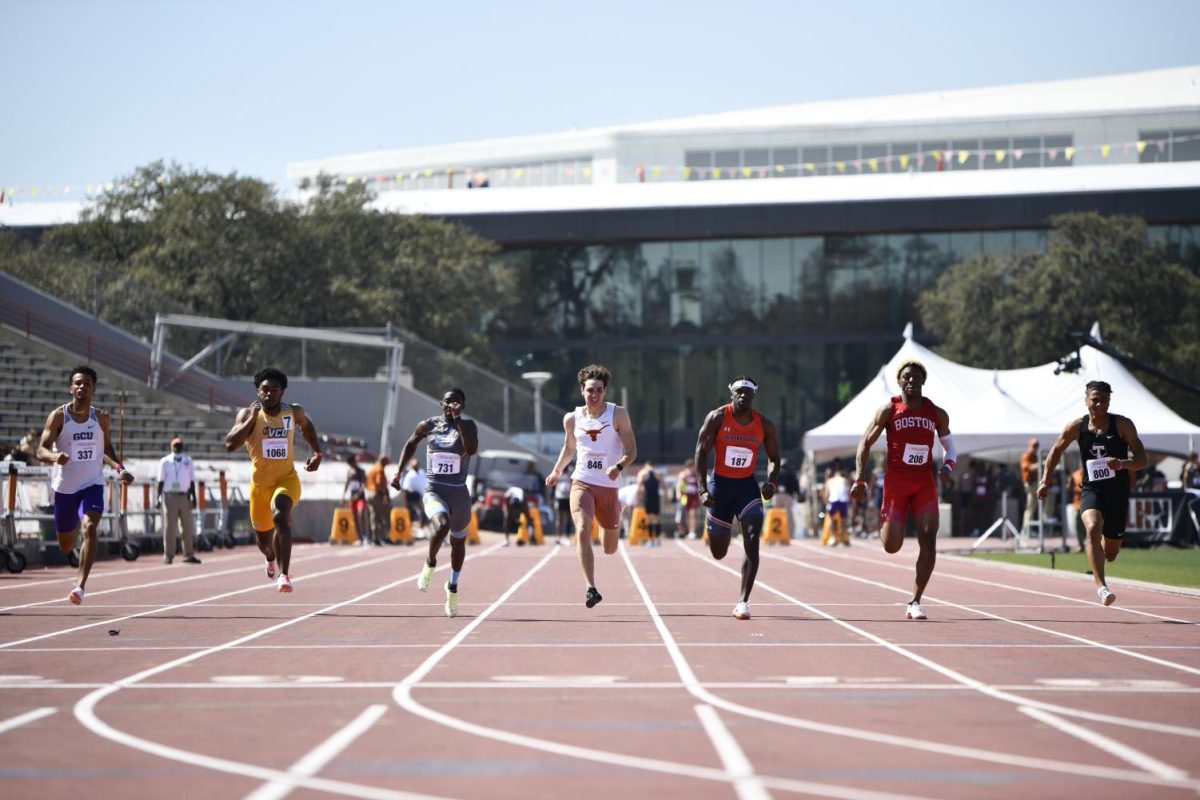 Men’s track & field indoor season underway